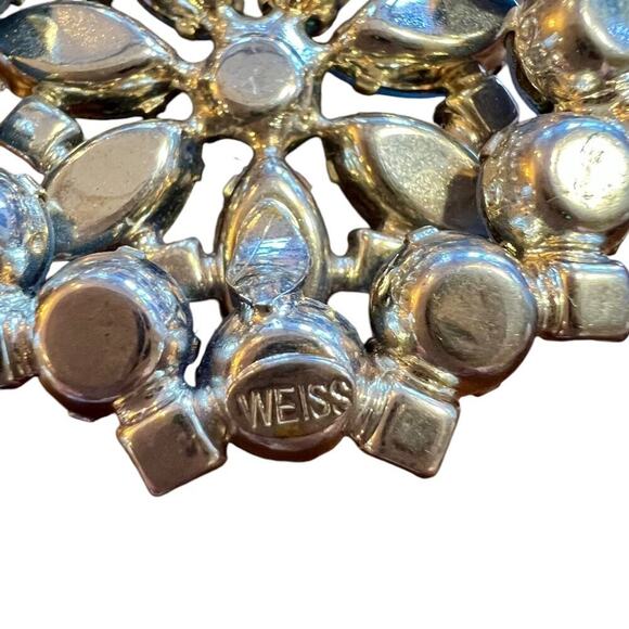 Weiss VTG Slv Tone Blue Prong Set Rhinestone Molded Glass Cluster Brooch-Signed - Picture 4 of 4